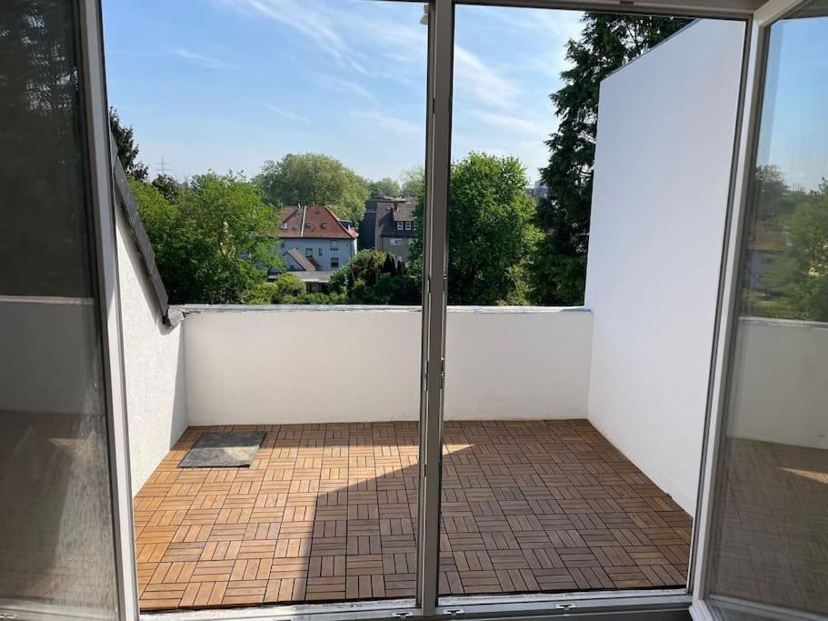 Moderne Ferienwohnung In Gelsenkirchen-Schalke Fuer 1 Bis 7 Personen Mit Terrasse, Ideal Fuer Gruppen & Stadionbesuche Exterior foto